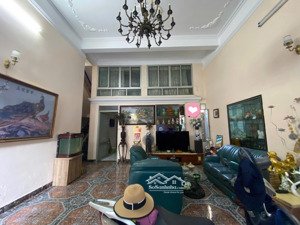 cho thuê nhà mặt phố lý tự trọng 83m2 x 4 tầng giá 30tr/tháng. lh nhung naomi