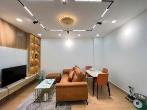 chính chủ bán gấp căn hộ giá 4,5 tỉ tại oriental plaza,85m2,2pn,2wc, 685 âu cơ,tân thành,tân phú