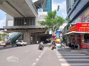 bán nhà 2t trung tâm cầu giấy - quan hoa 5.85ty
