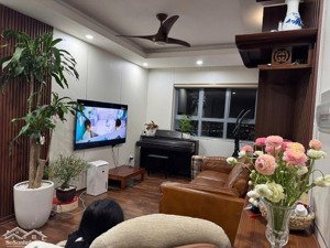 tứ hiệp plaza 67m2 2 ngủ 2vs full đồ 3.85 tỉ