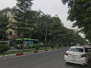 bán nhà riêng 100m2, 113 triệu/m2 ô tô 16 chỗ đỗ cửa tại vạn hạnh, việt hưng, long biên, hà nội