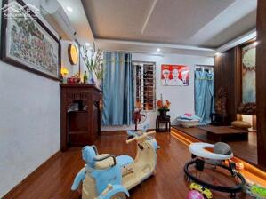 Bánh nhà Khương Đình- Thanh Xuân lô góc, ngõ rộng, mới 36m 5 tầng, 5m mặt tiền 9.4 tỷ