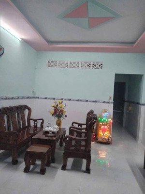 cần bán nhà cấp 4 kinh doanh buôn bán chợ hưng long