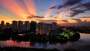 bán căn hộ sân vườn duy nhất (trồng rau ) , diện tích nhà 137m2 và sân vườn 50m2 sử dụng thêm