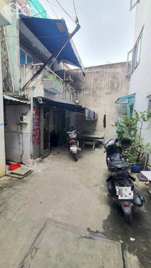 Chỉ 2 tỷ 980 triệu có nhà 1 lầu sổ hồng riêng trương thị hoa ngay siêu thị metro q12
