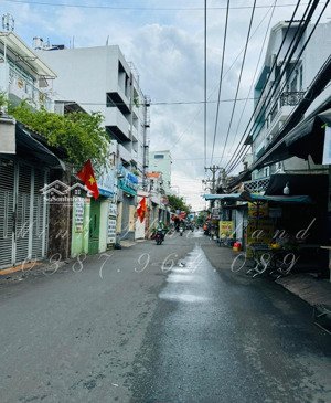 bán gấp nhà góc 3 mặt thoáng dt khủng - quận 7 - lâm văn bền - 117m2 - ngang 6,5m - sổ hồng riêng