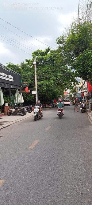 bán nhà cấp 4 mặt tiền đg tân thới nhất 13, p tân thới nhất, q12 dt 210m2 giá 13,5 tỷ