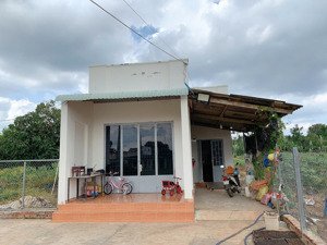 bán khoảng 2 sào 2 (2200m2) đất xã ngãi giao, tp.hcm giá 3 tỷ.