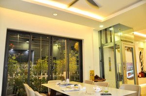 cần bán bt song lập tại vinhomes thăng long dt 154m2 full nội thất về ở ngay giá chỉ 32tỷ.