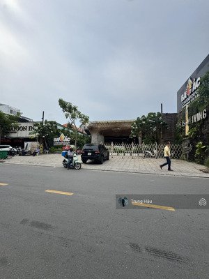 tin thật 100% - đơn giá 175 triệu/m2 bán gấp nhà trần não quận 2 - diện tích 2.100m2 - ctxd 12 tầng