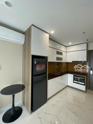 cho thuê căn hộ 2pn2wc giá sinh viên 5tr5 59m2 hướng đn siêu thoáng mát gửi