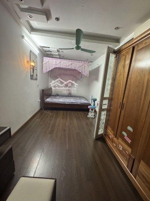 bán nhà 8 tỷ 5 tầng phố kim hoa. ôtô cách 50m. chợ dân sinh vài bước