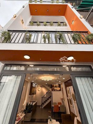 nhà đẹp âu dương lân q8, giá - 3.7 tỷ - 80 m2, 3pn, 4wc, pháp lý đầy đủ. khu cho thuê tốt