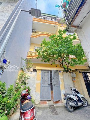 chia tài sản, cần bán nhà 4 tầng phố lý nam đế, hoàn kiếm - 60m2 x 4 tầng - ô tô vào nhà