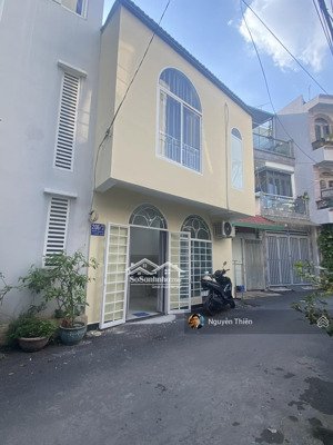 cho thuê nhà nguyên căn bình thạnh, hẻm 6m nguyễn thượng hiền 2 tầng, sử dụng 40m2 2wc giá 7.5tr/th