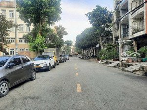 8x16m, 3 tầng mặt tiền khu bình phú quận 6, mt xe tải đậu