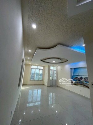 cần bán nhà 4.5 tầng mặt đường 7m tuyến 2 cát linh 100m2 giá chỉ 4.6 tỷ