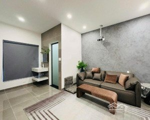 chủ bán gấp để chuyển về phú mỹ hưng q7. giá tốt bất ngờ. sát đường nguyễn thị thập q7. dt 66m2