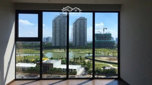 chính chủ cần bán căn 3 ngủ 115m the matrix one, ngắm trọn view hồ, full nội thất, giá 12 tỷ
