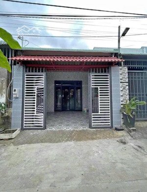 kẹt tiền cần bán gấp căn nhà bình chánh. giá thoả thuận