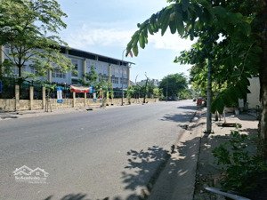 mặt tiền đường số, phạm hữu lầu , phú mỹ, q7