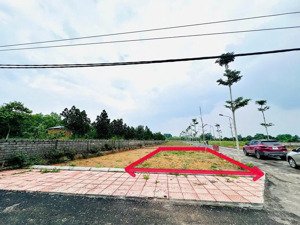 chủ cần bán gấp 1 lô đất 100m, mặt tiền 6,3m hậu 7m chỉ 2,9 tỷ tại vị trí trung tâm cnc hoà lạc