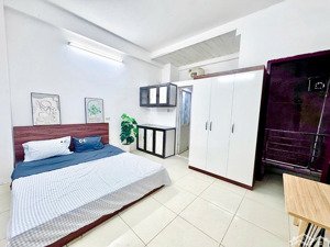 còn phòng ngõ 145 chùa láng- (gần đh ngoại thương, ngoại giao, dễ di chuyển các quận trung tâm)