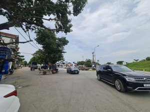 nhà đẹp ở ngay tại yên nghĩa - hà đông. 32m2 5 tầng, chỉ 4 tỷ. cách ngã tư sở 11km lh 