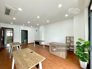 văn phòng 35m2 vạn phúc city. nội thất, thang máy, máy lạnh, wc riêng, hầm xe. giá 7.5 tr