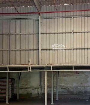 cần cho thuê gấp kho đào trí diện tích 380m2 có pccc, điện 3 pha