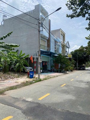 đất trong kdc đại quang dĩ an dt 60m2, shr, full thổ cư cách mỹ phước tân vạn chỉ 2km còn giảm sâu.