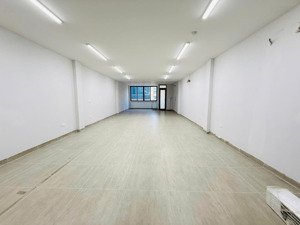 bán nhà phố trần duy hưng ,18tỷ , dt 60m2 , 6tầng thang máy , ô tô 7 chỗ vào trong nhà , kinh doanh