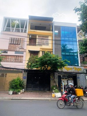 mtkd giá hxh , dt 100 m2 ( 5x 20 ) , 4 tầng , đang cho thuê 30 tr / tháng , giá 17 tỷ