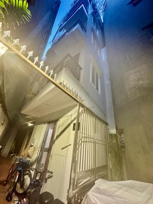 lô góc hào nam - quan thổ 1 ba bước chân ra đến chợ 28m2*3t 2,8m mt giá 5,8 tỷ