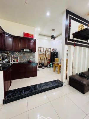 nhà dân tự xây, ngõ thông thoáng, 3,5 tầng, 50m2