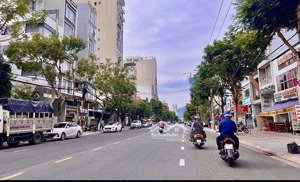 bán tòa nhà góc 2 mặt tiền nguyễn văn thoại, dòng tiền 1,2 tỷ/năm