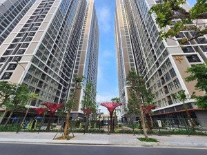 chính chủ - cho thuê giá ưu đãi - ưu tiên khách thuê là người làm văn phòng, văn minh, lịch sự