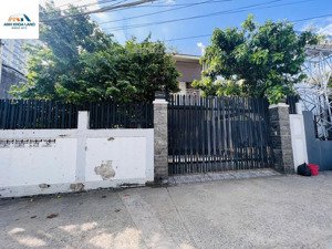 bán nhanh nhà 2 mặt tiền đg gần xlhn 199.8m2 ngang 9.2m oto ra vào thoải mái tn 12 triệu/tháng
