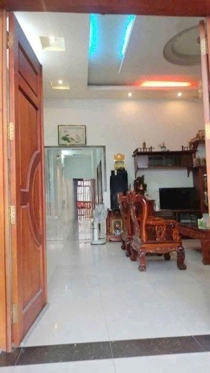 bán nhà mái thái, dt 5,2 x 30m sổ hồng, giá 2 tỷ 990tr, khu chợ phú thọ, trảng dài, biên hòa