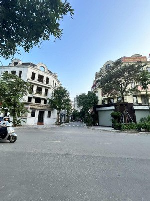 bán nhà phố thuận an/trâu quỳ/gia lâm (hiếm), 4 tầng mặt tiền 6m áp góc, gần hồ điều hòa