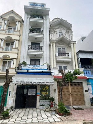 bán nhà mặt phố tại kdc phong phú 6, đường nguyễn văn linh, 13,5 tỷ, 100m2 bao đẹp