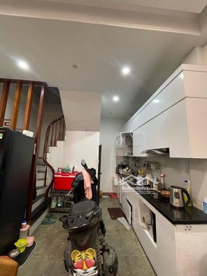 bán nhanh siêu phẩm nguyễn văn cừ nhà 5 tầng sát chung cư berriver 370 nguyễn văn cừ