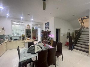 bán biệt thự hàng hiếm tại phần lăng, 170 m2, 4pn, 5wc, pháp lý đầy đủ