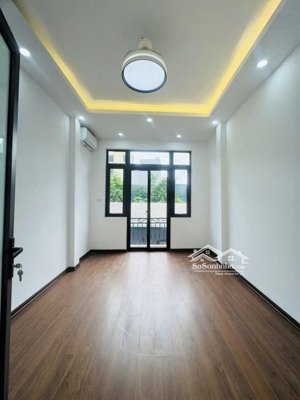 bán gấp nhà riêng 5 tầng, thịnh liệt -hm, 36m2, 8 tỷ 7, sổ đỏ cc, nt mới, ôtô đỗ cửa, ở tốt, vp tốt