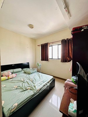 bán chung cư the era lạc long quân q. tân bình 56m2, 2pn, giá 2,32 tỷ