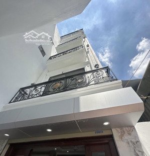 chỉ hơn 4 tỷ nhà mới 5 tầng phúc lợi- long biên