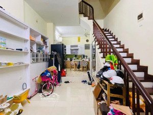 bán nhà riêng kim mã - 38m2 - 5 tầng lô góc - 9.2 tỷ - 2 mặt thoáng - cách phố 10m