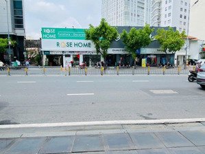 siêu phẩm duy nhất mt thảo điền, quận 2 (18x40m) - 725m2 - 3 tầng, chỉ 120 tỷ