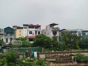 chính chủ bán nhà đường ô tô tránh 50 m2