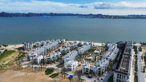 biệt thự mặt biển hạ long, đất ở lâu dài, có bãi biển riêng, mua trực tiếp hàng cdt: 